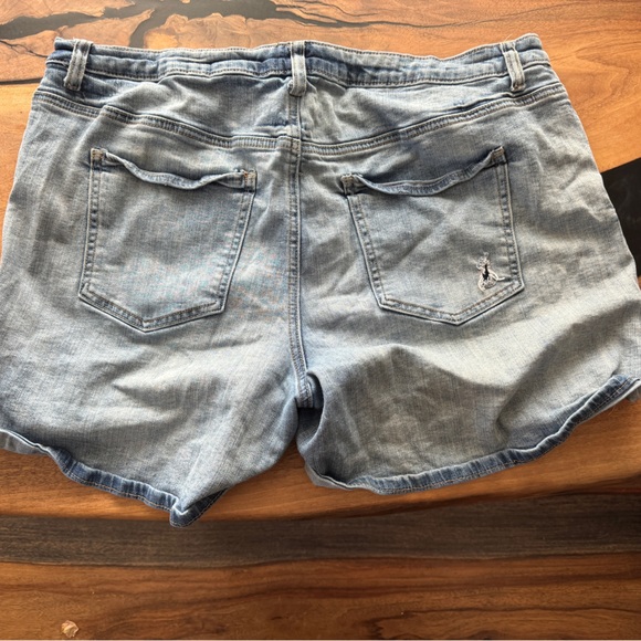 Size 18 Maurice’s denim. - Picture 2 of 2